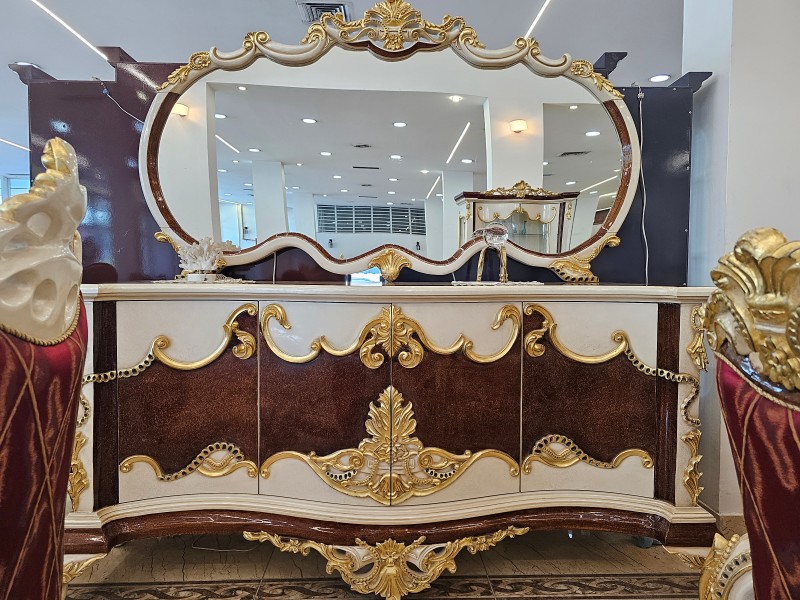DRESSING TABLE