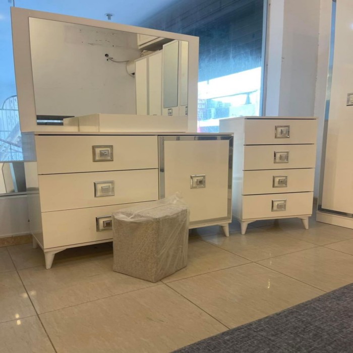 BEDROOM SETS