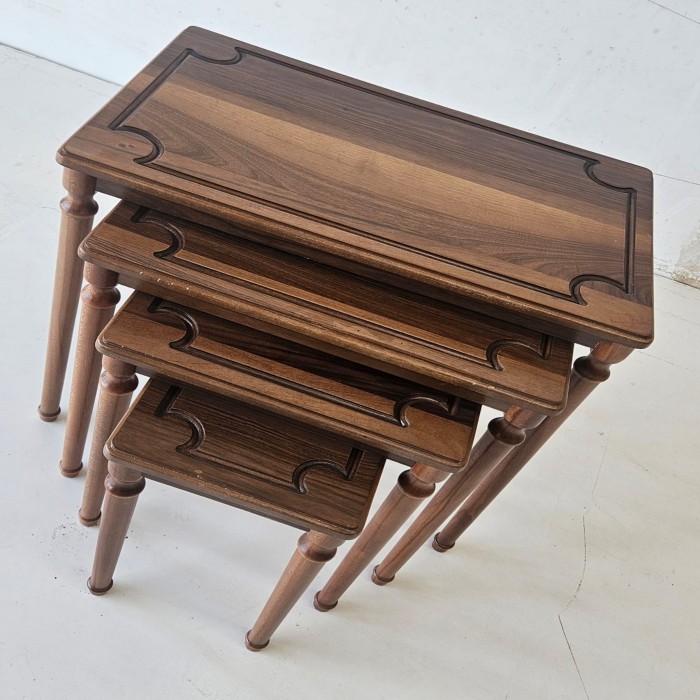 COFFEE TABLE