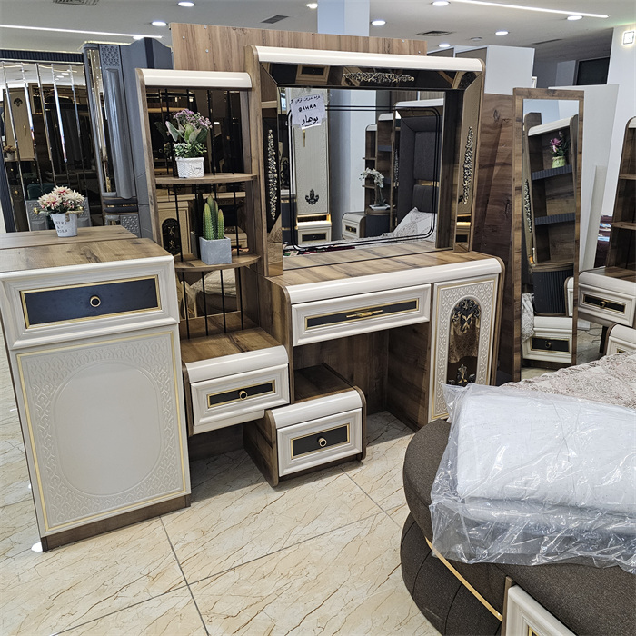 DRESSING TABLE