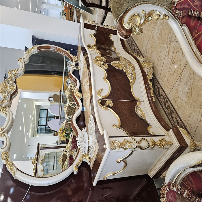 DRESSING TABLE