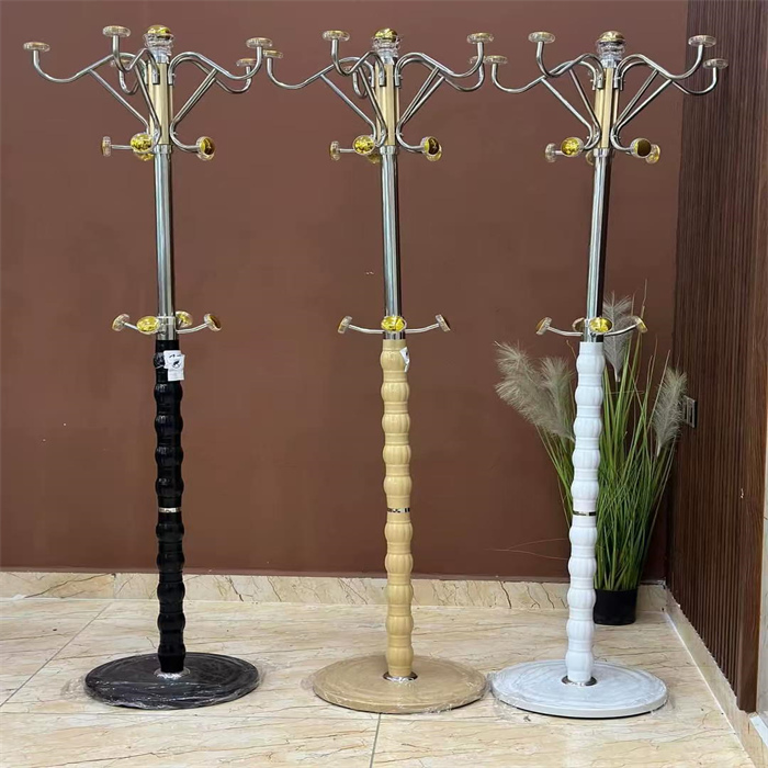 CLOTHES RACK