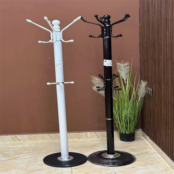 CLOTHES RACK