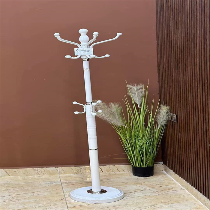CLOTHES RACK