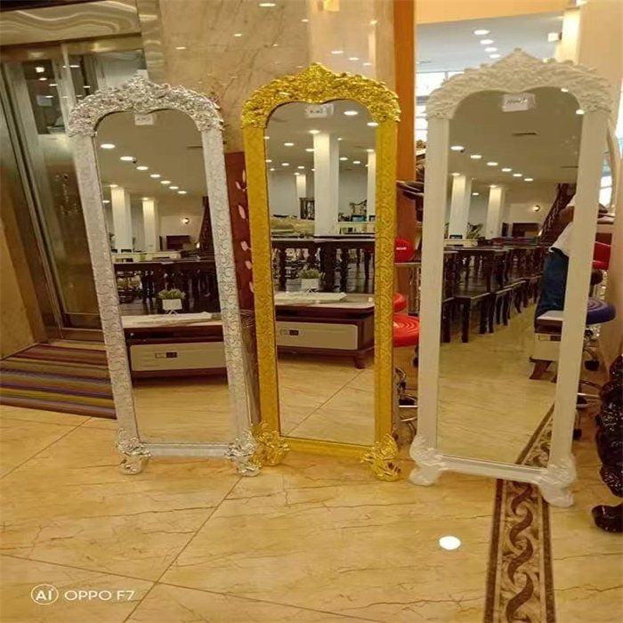 DRESSING MIRROR