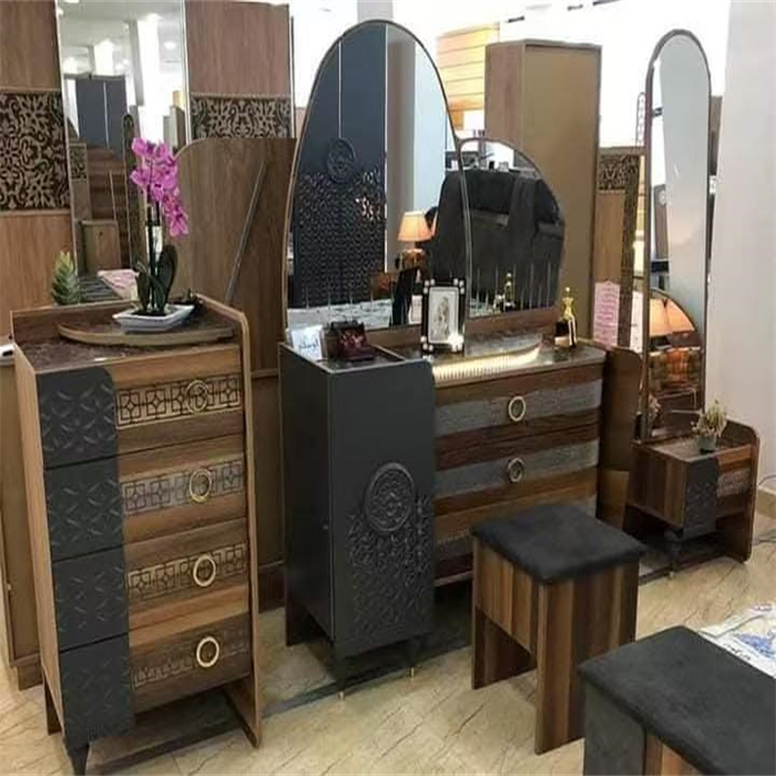 DRESSING TABLE