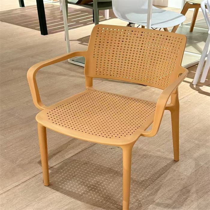 DINING CHAIR
