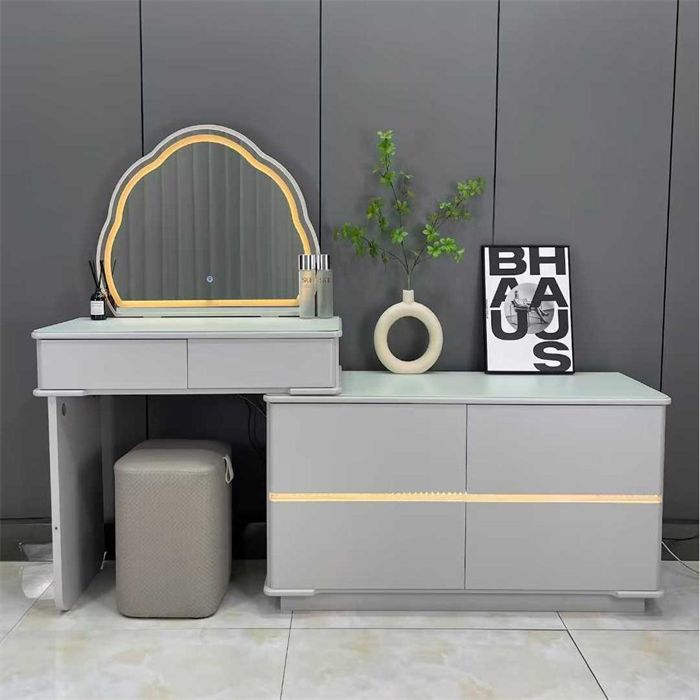 DRESSING TABLE