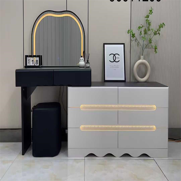 DRESSING TABLE