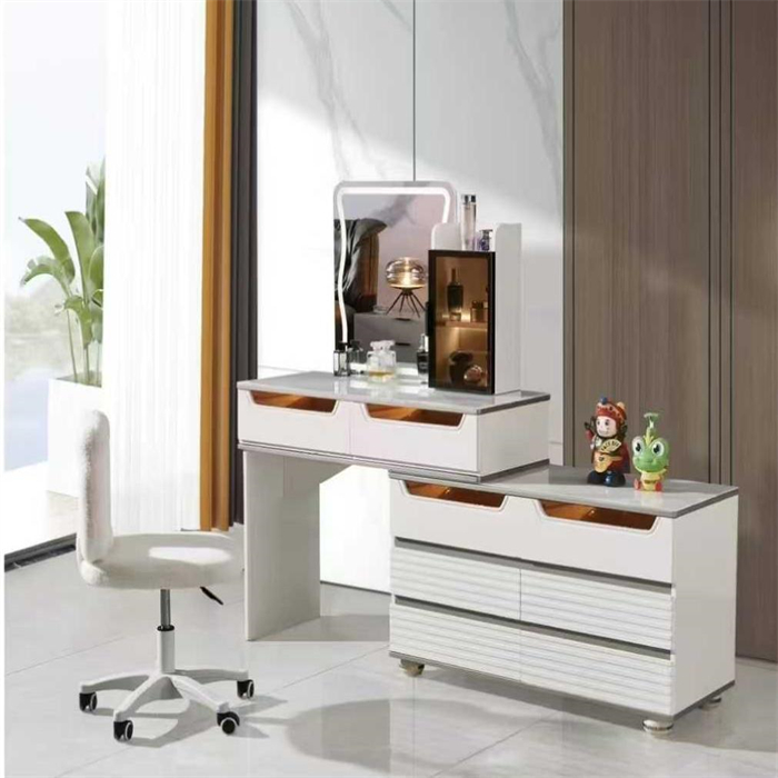 DRESSING TABLE