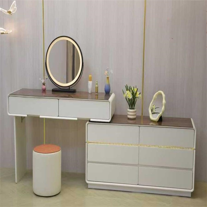 DRESSING TABLE