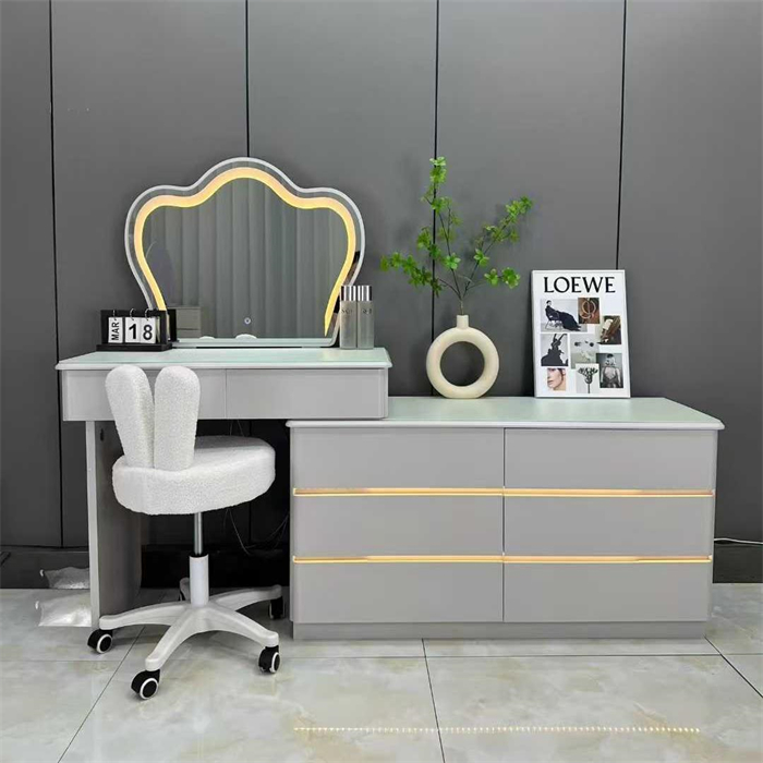 DRESSING TABLE