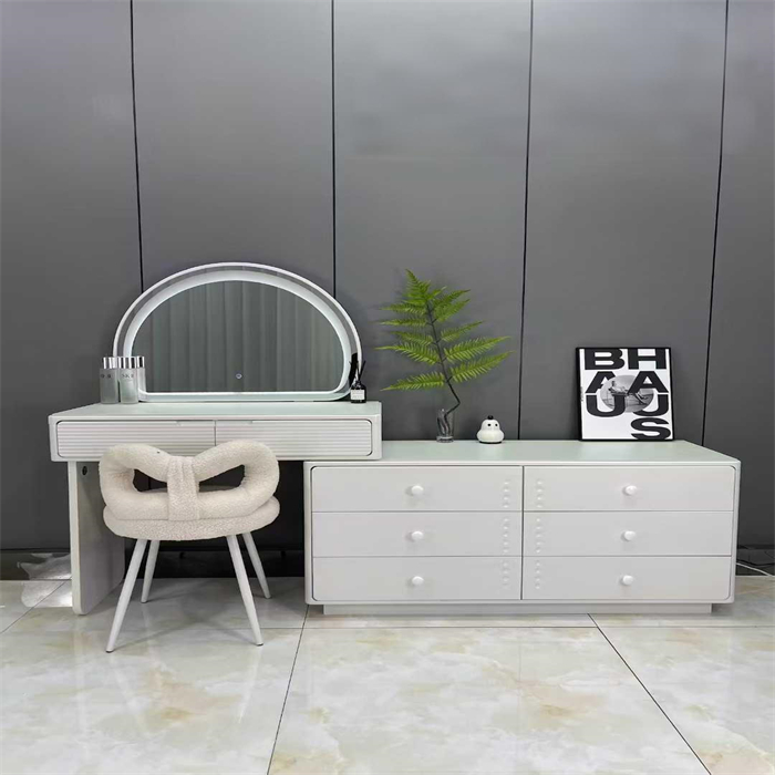 DRESSING TABLE