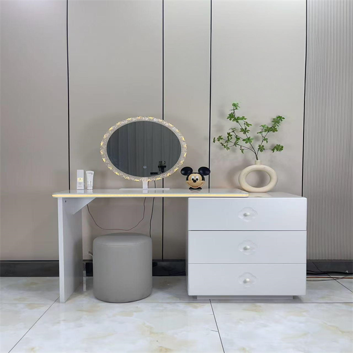 DRESSING TABLE