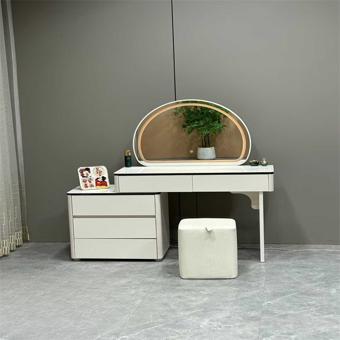 DRESSING TABLE
