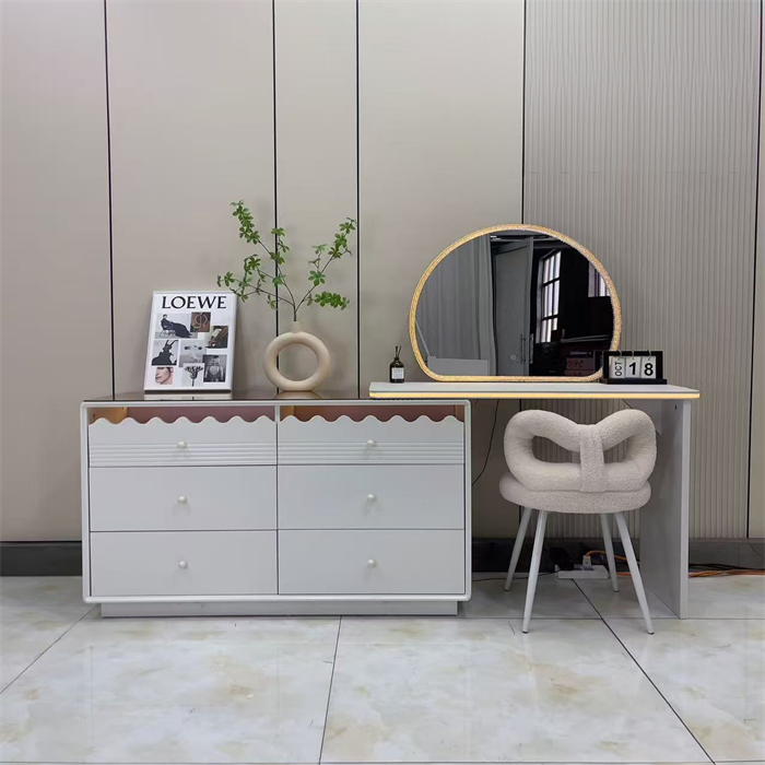 DRESSING TABLE