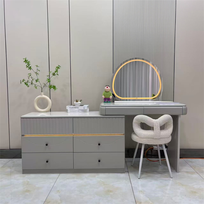 DRESSING TABLE
