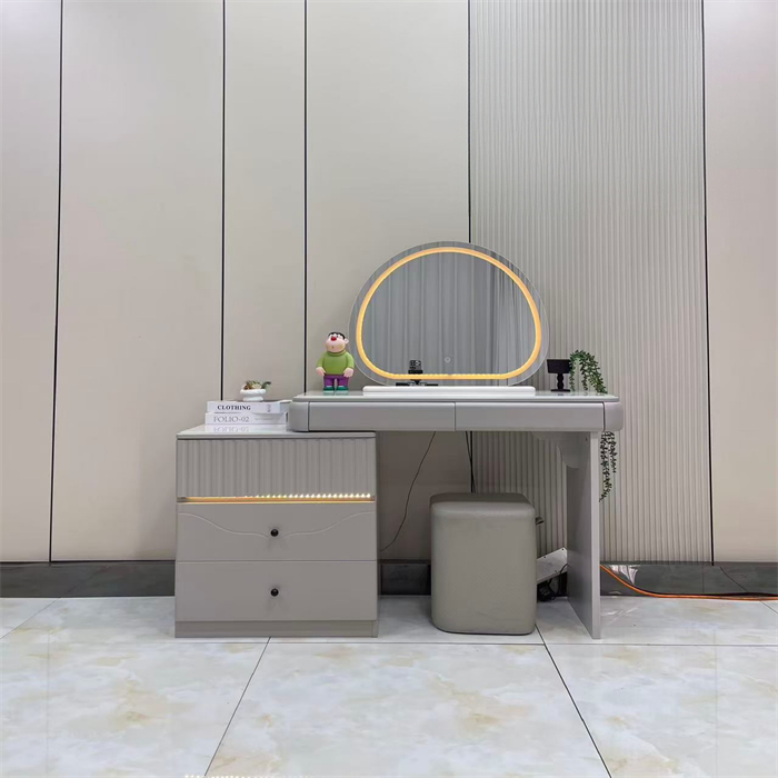 DRESSING TABLE