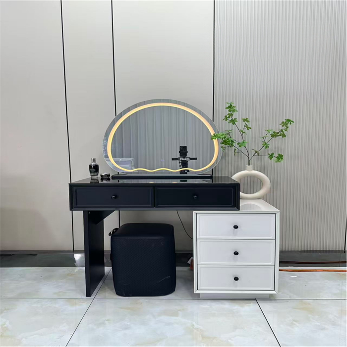 DRESSING TABLE
