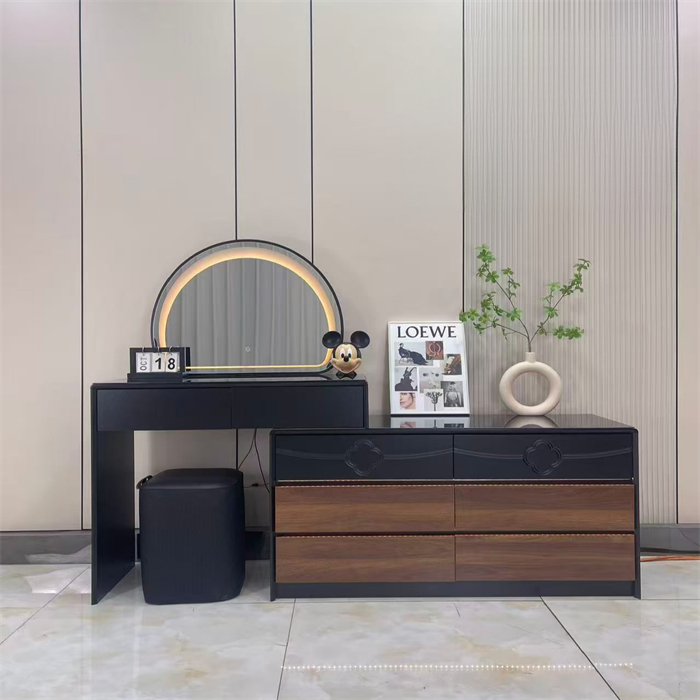 DRESSING TABLE