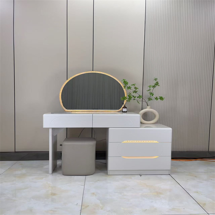 DRESSING TABLE