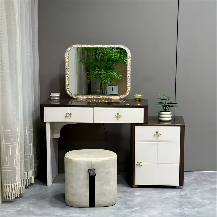 DRESSING TABLE