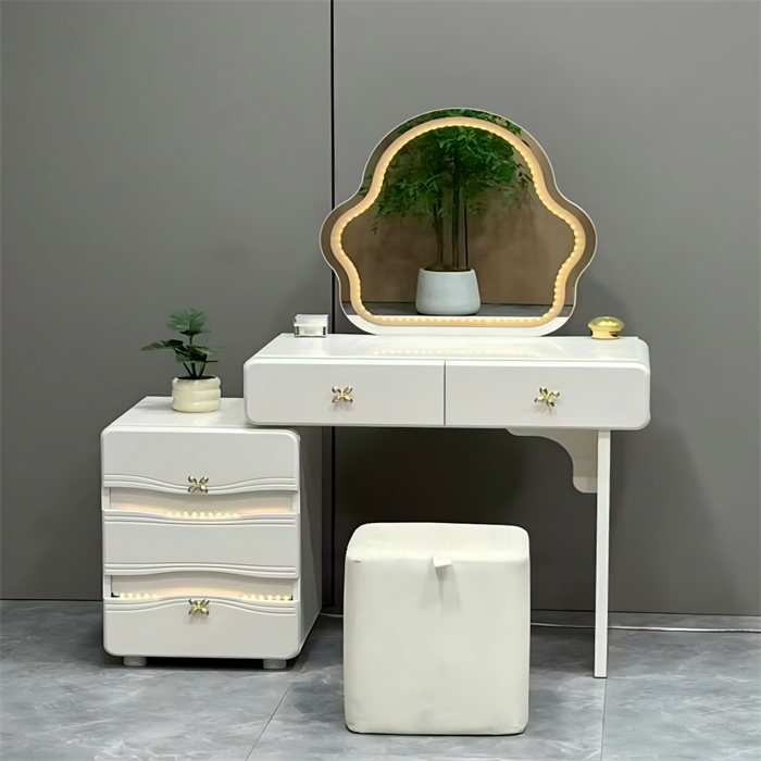 DRESSING TABLE