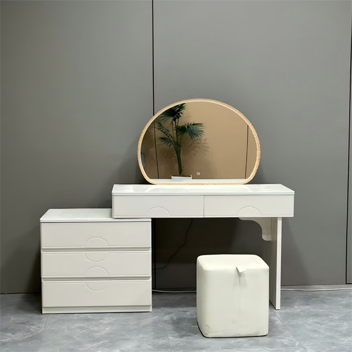DRESSING TABLE