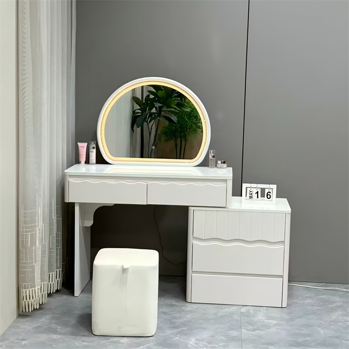 DRESSING TABLE