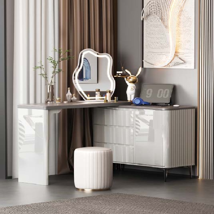 DRESSING TABLE