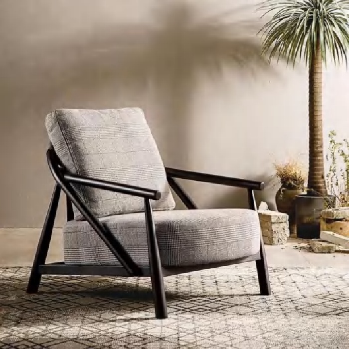 LEISURE CHAIR