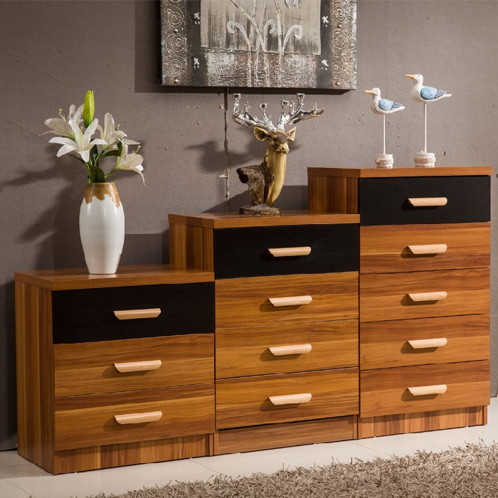 CHEST OF DRAWER