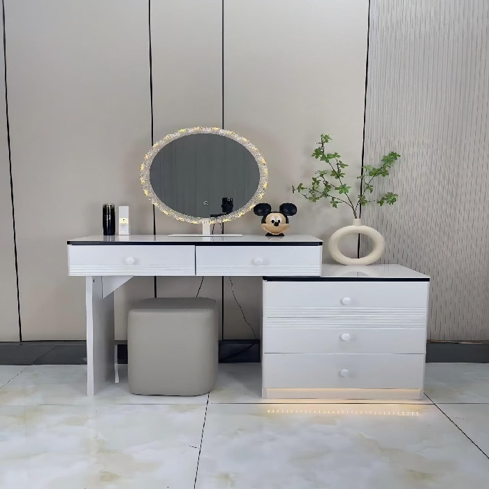 DRESSING TABLE