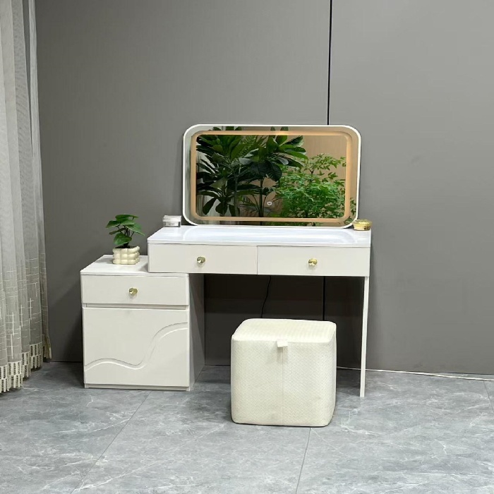 DRESSING TABLE