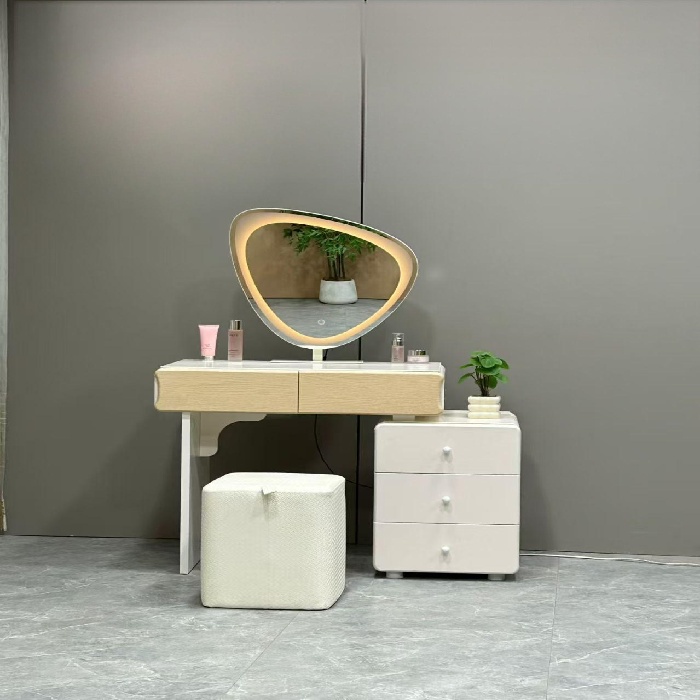 DRESSING TABLE