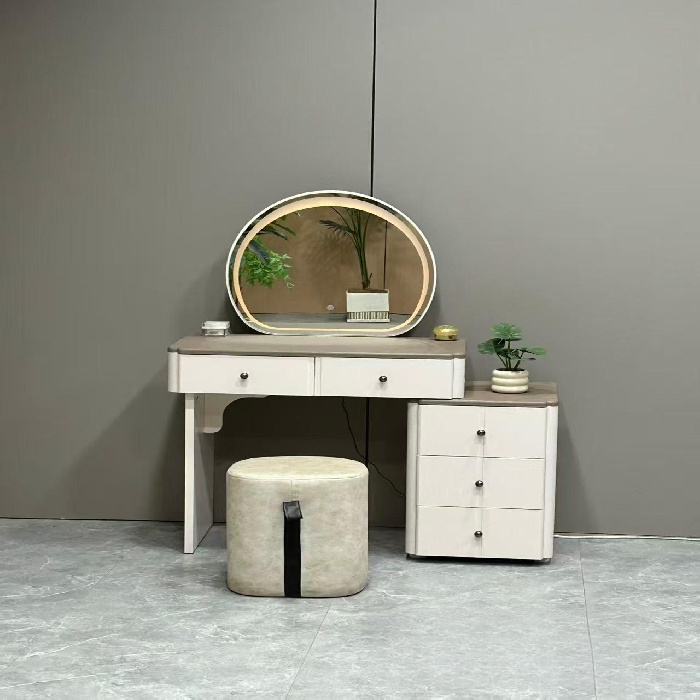 DRESSING TABLE