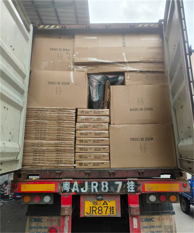 LOADING IN CHINA ON 10072025 (4).jpg