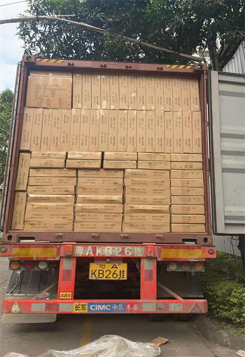 LOADING IN CHINA ON 11.12 2025 (2).jpg