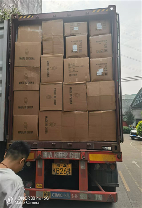 LOADING IN CHINA 20251231 (4).jpg