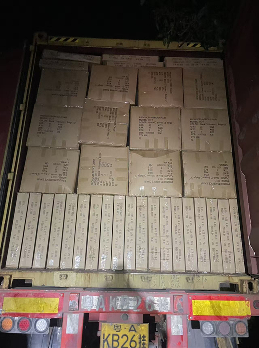 LOADING IN CHINA 20260128 (3).jpg