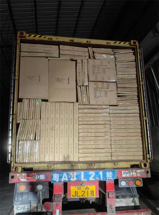 LOADING IN CHINA 20260128 (4).jpg