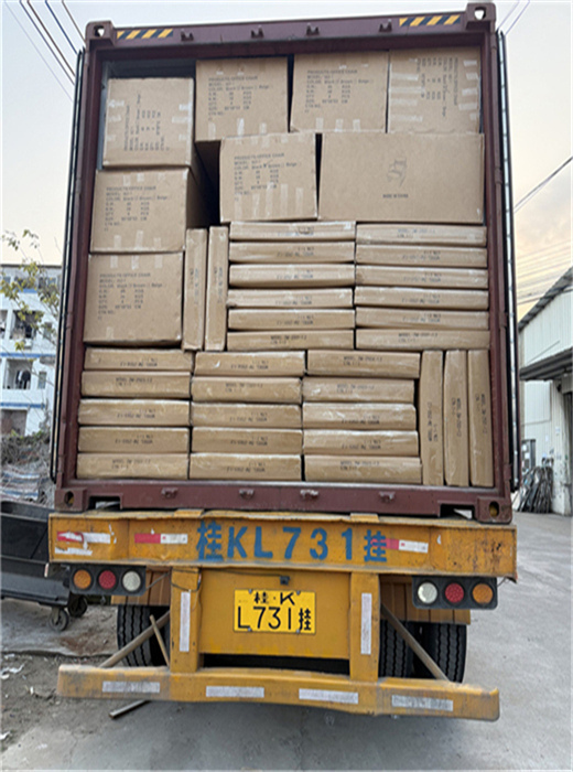 LOADING IN CHINA 20260208 (2).jpg